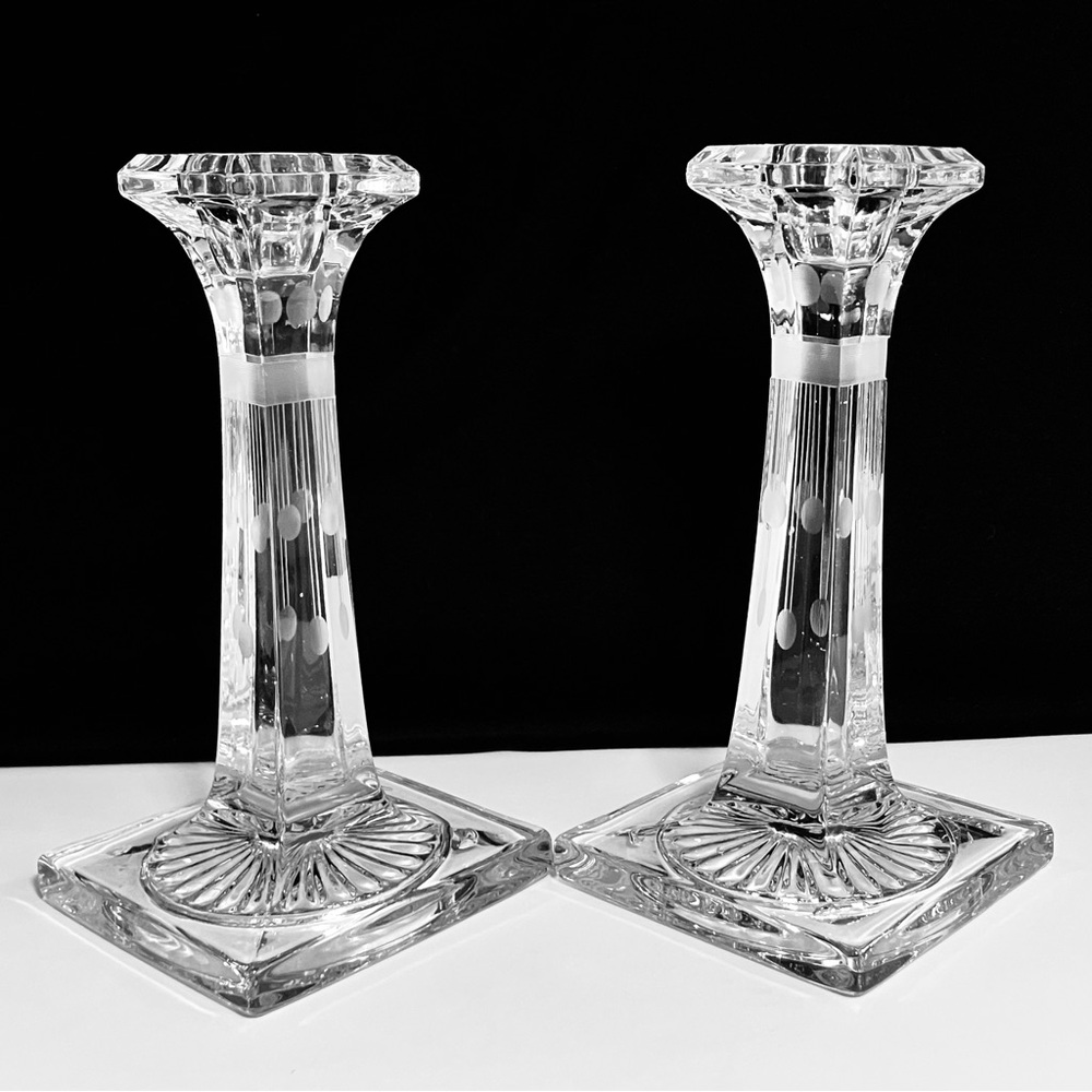 Vintage ART DECO Pressed Glass CANDLESTICKS / Hand Etched TEARDROPS / Small Chip - Picture 3 of 11